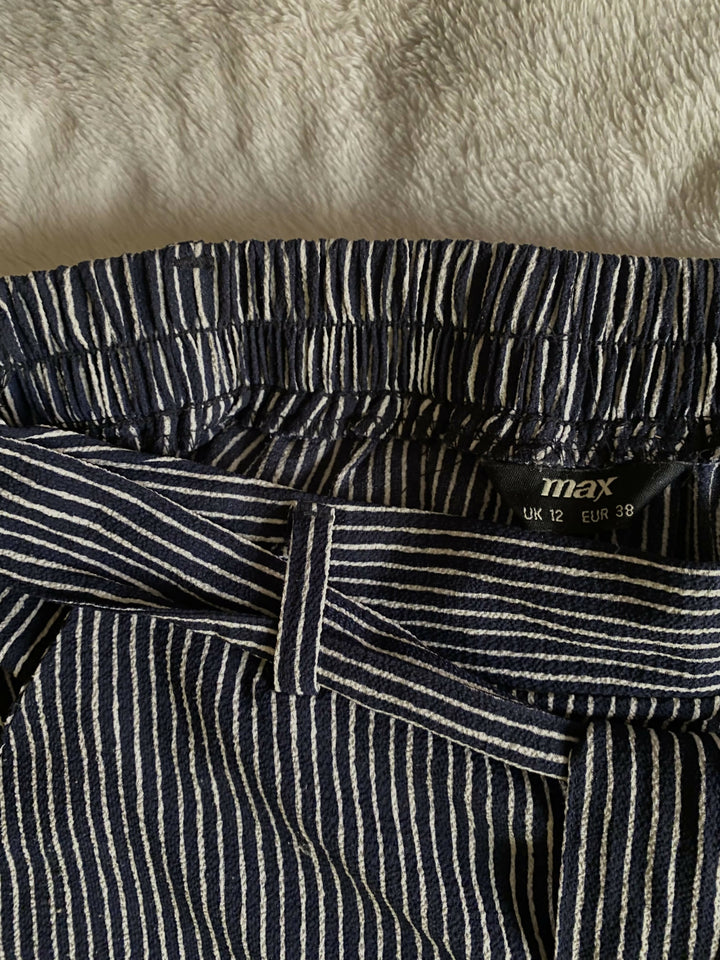 Wide Leg Striped Pants Size: M