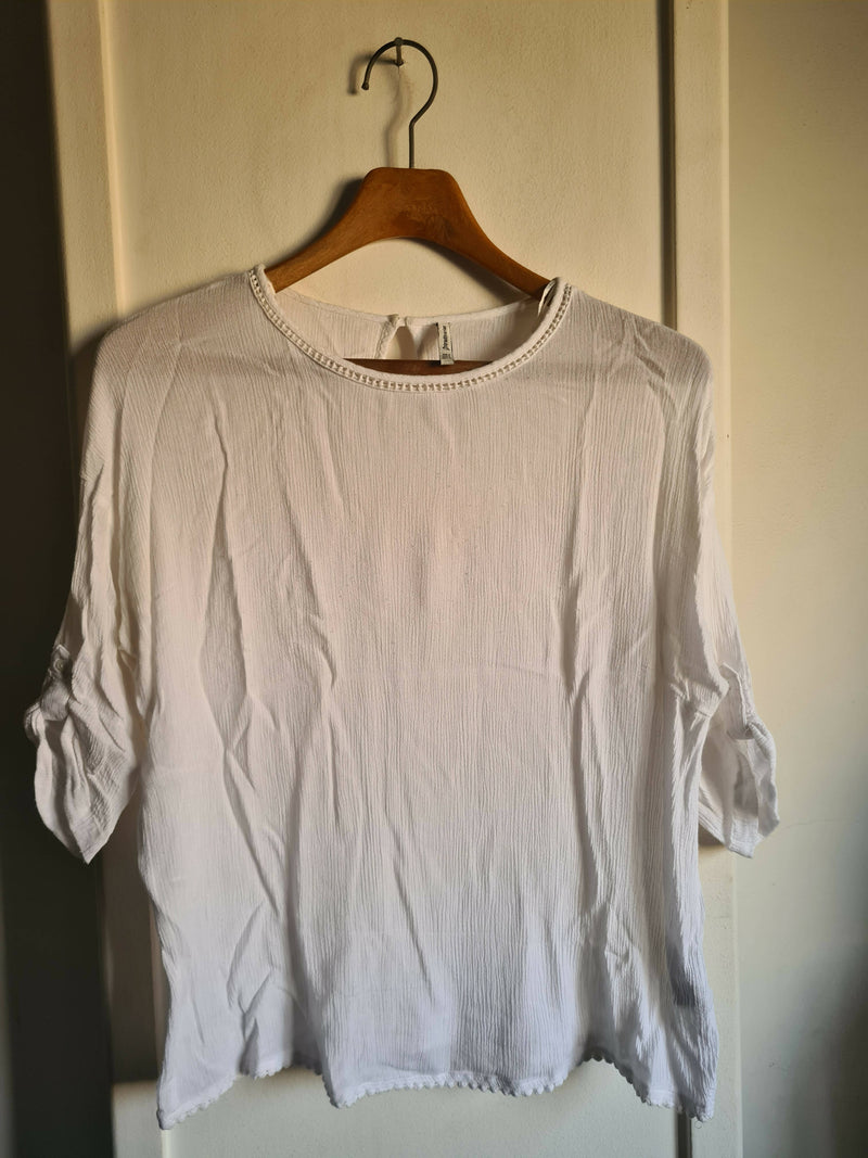 Stradivarius White Blouse 3/4 Sleeves Size: M