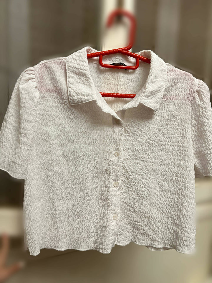 Max White Cropped Blouse Size: M