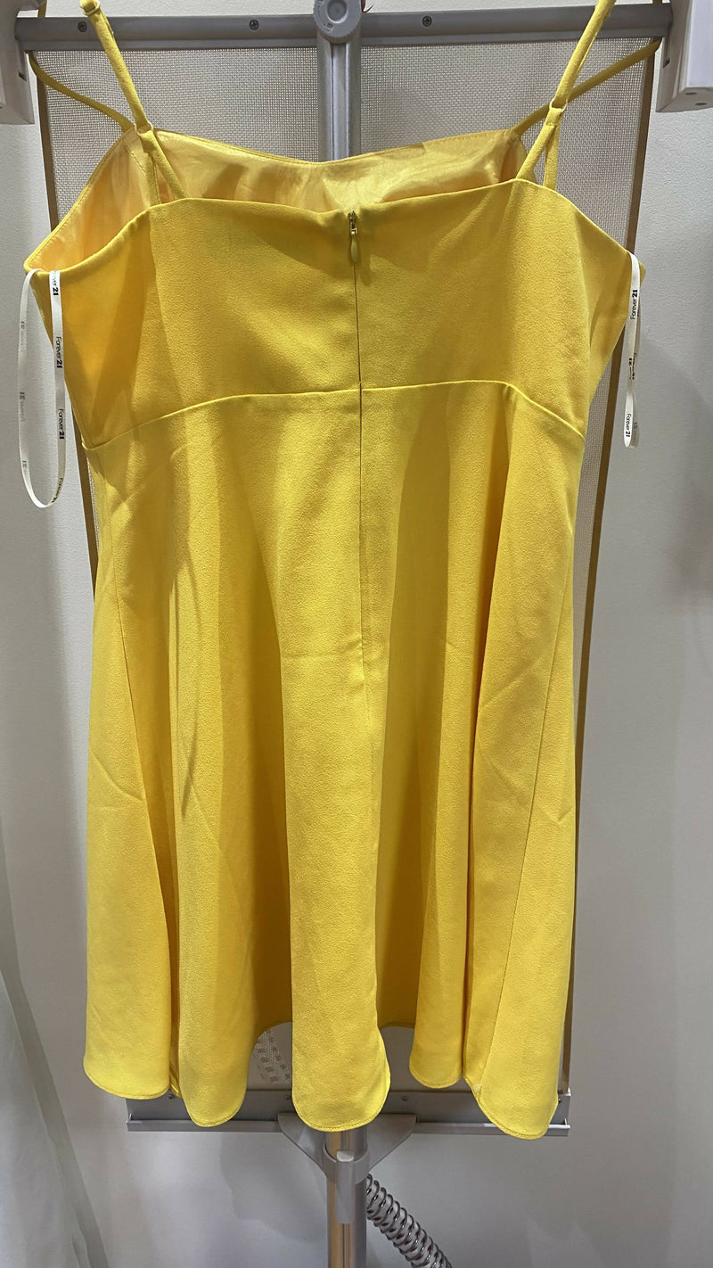 Forever 21 Yellow Dress Size: M