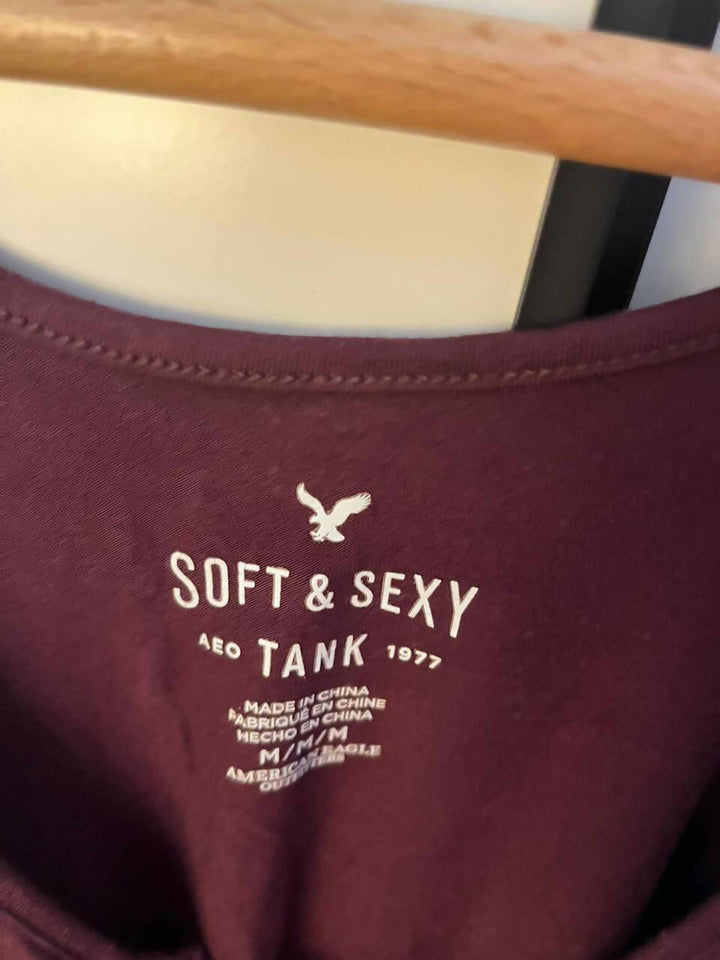 American Eagle Soft & Sexy Burgundy Top Size M