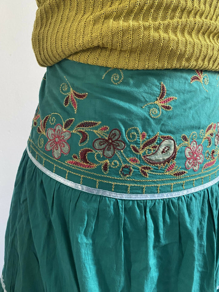 Indian Green Skirt Size: S/M