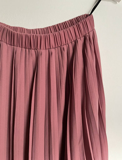 Jaggy Pink Pleated Skirt Size M *68cm waist & 87cm length