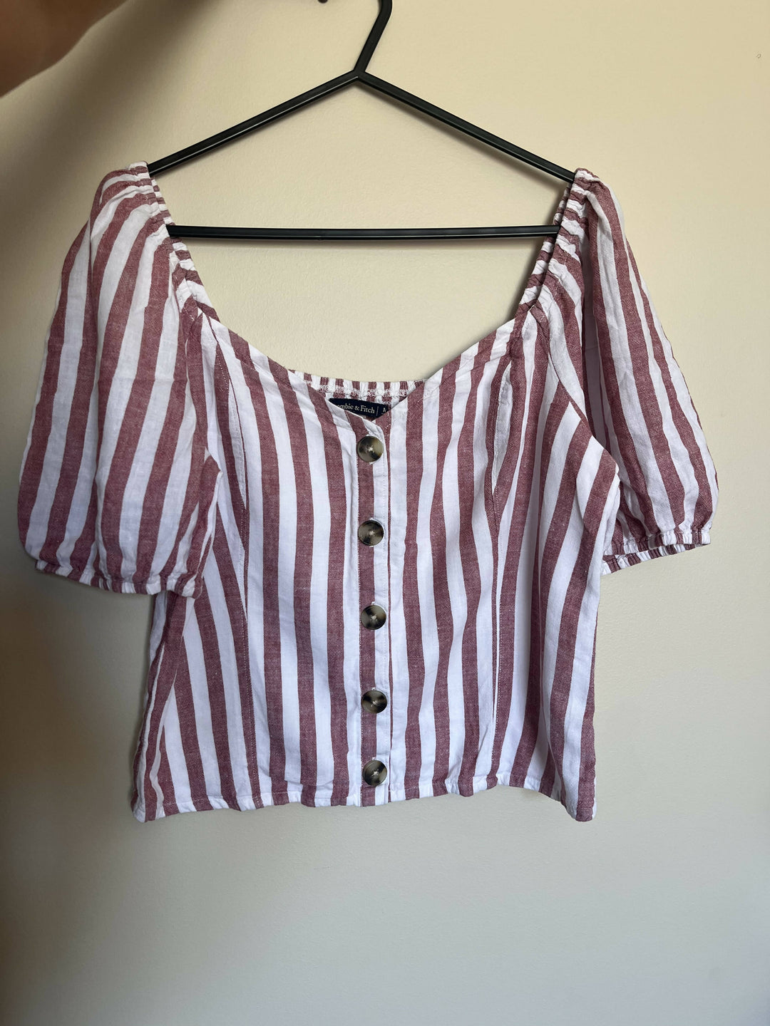 Abercrombie & Fitch blouse Size: M/L