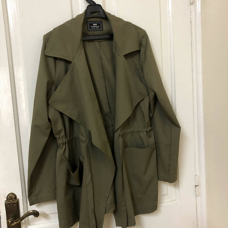 Green Max Jacket Size Large AS NEW