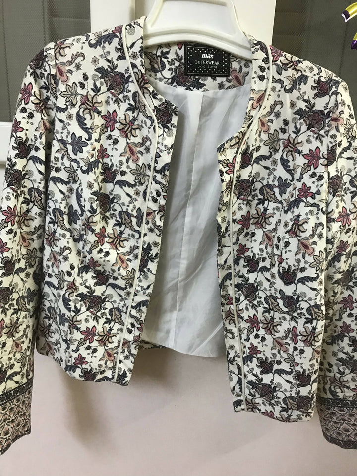 Floral Semi-Cropped Jacket Size 36