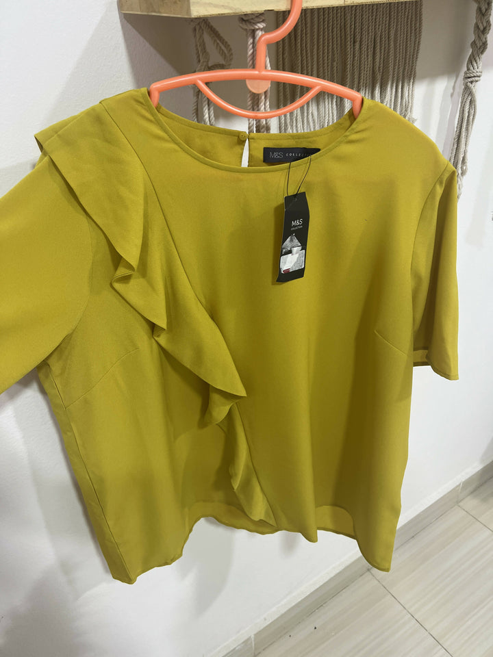 Marks and Spencer Blouse with Ruffles Size: EUR 46