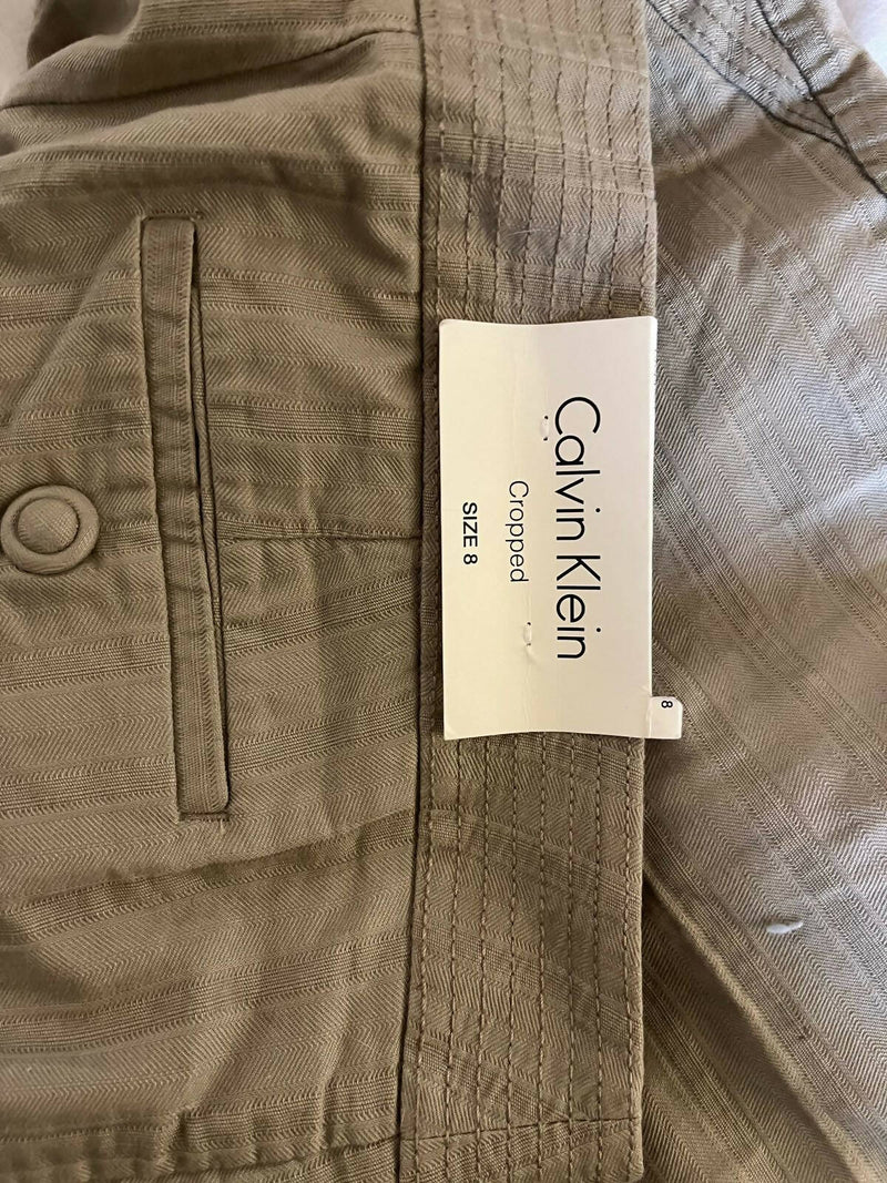 New with tag Calvin Klein Pants Size 8 Cropped