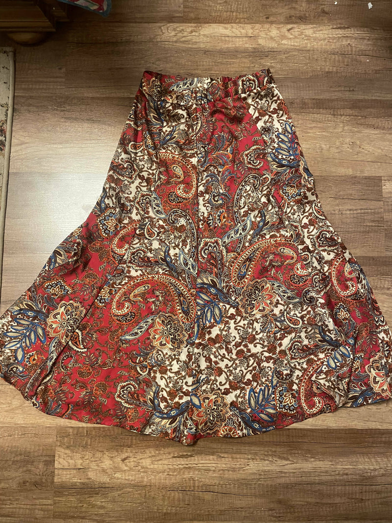 Zara Satin Skirt Size: M