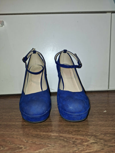 Blue Velvet Pumps Size: 38/39