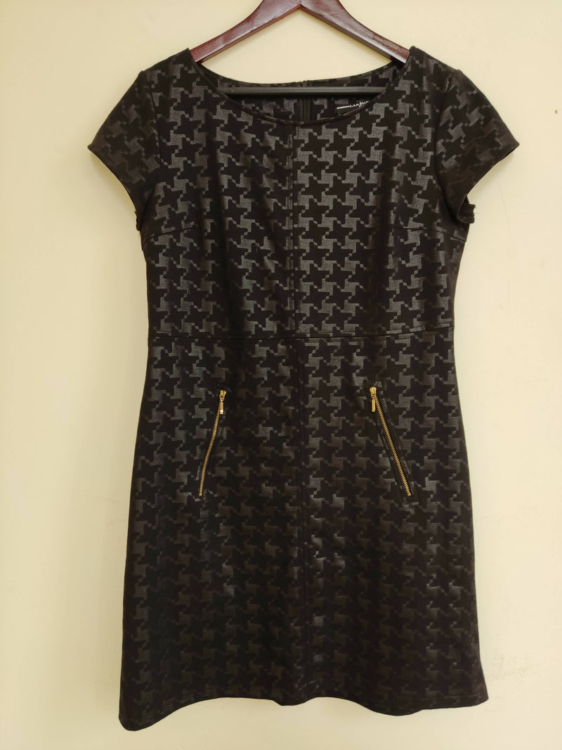 Patterned Black Dress Size 42