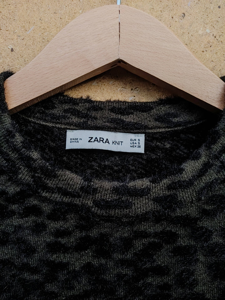 Zara Knitwear Animal Print Pullover Size S