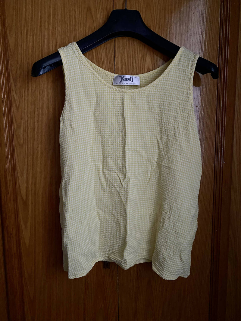 Yellow and White Top Size: XL/XXL