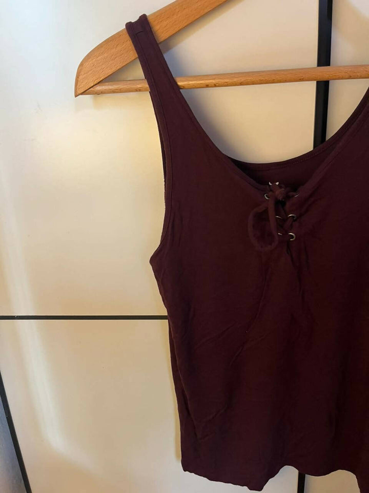 American Eagle Soft & Sexy Burgundy Top Size M