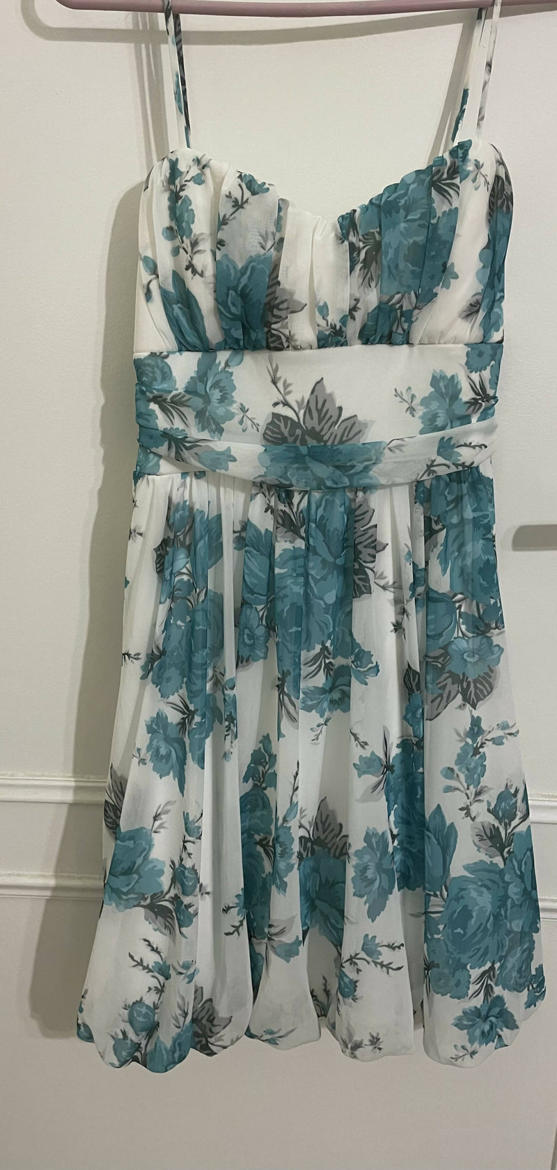 Floral Dress Size: L NEW WITH TAG