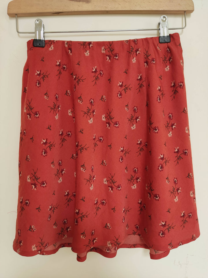 Hollister Floral Skirt Size XS Ultra High Rise