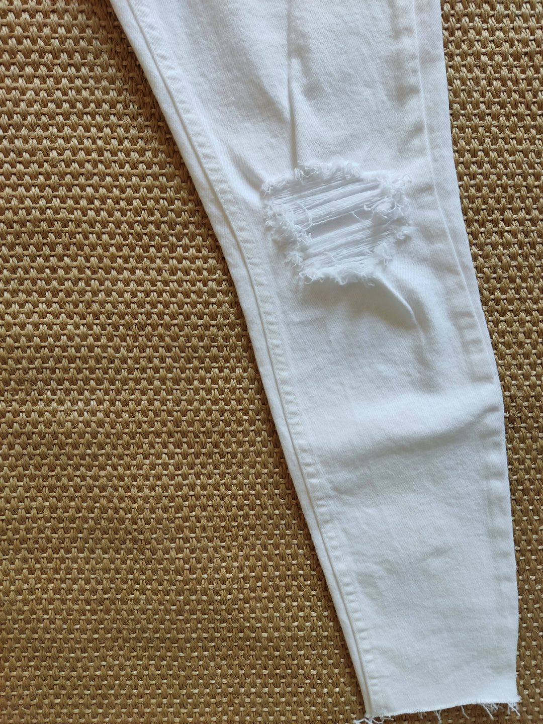 White Bershka Low Waist Skinny Denim NEW WITH TAG