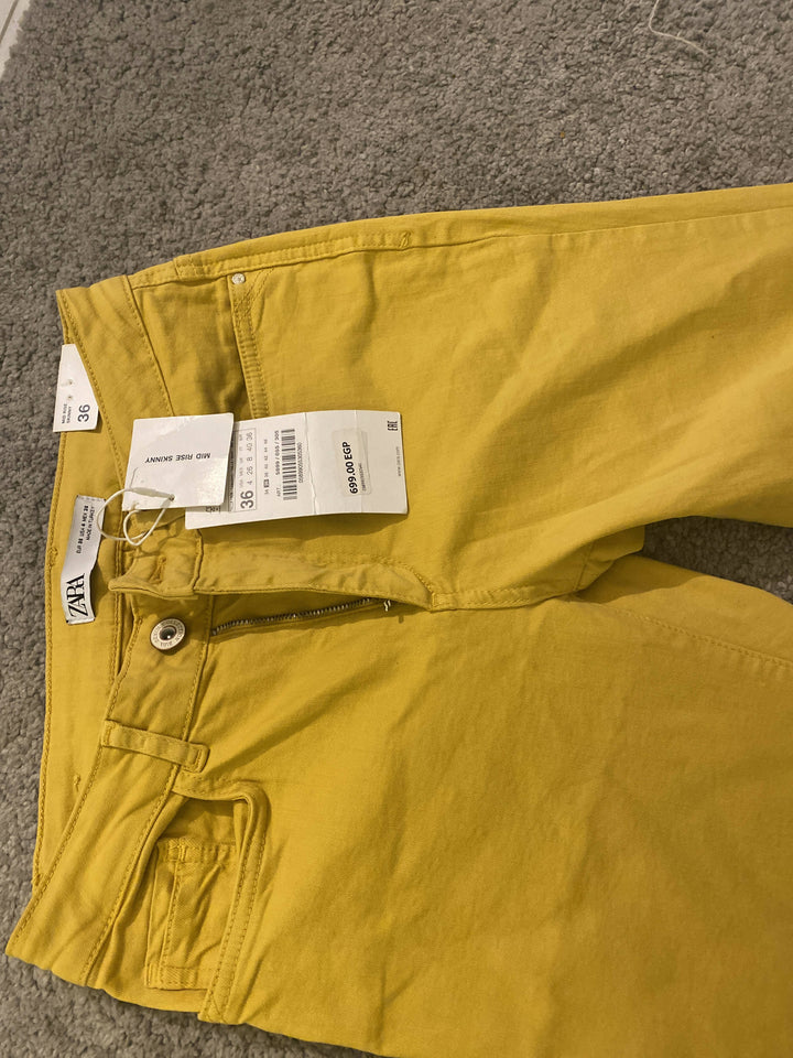 NEW ZARA Mid Rise Skinny Size: EU 36