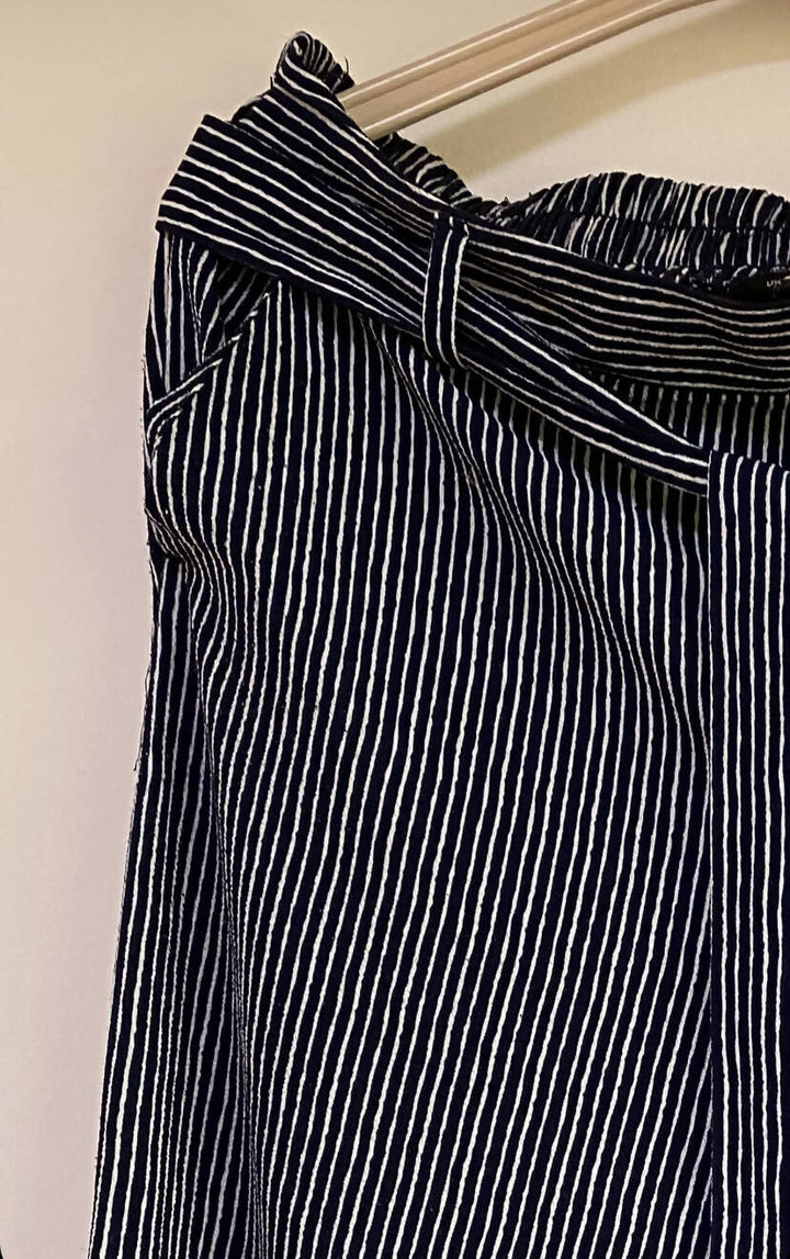 Wide Leg Striped Pants Size: M