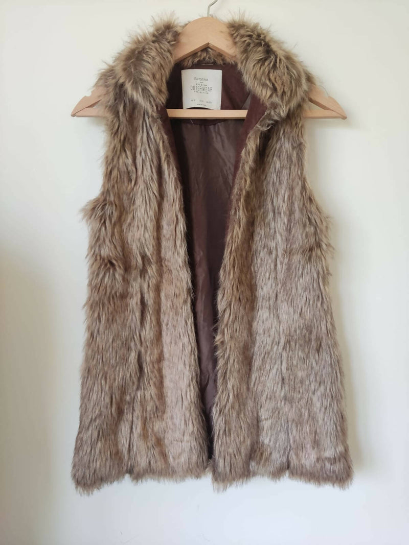 Faux fur Bershka Vest Size S