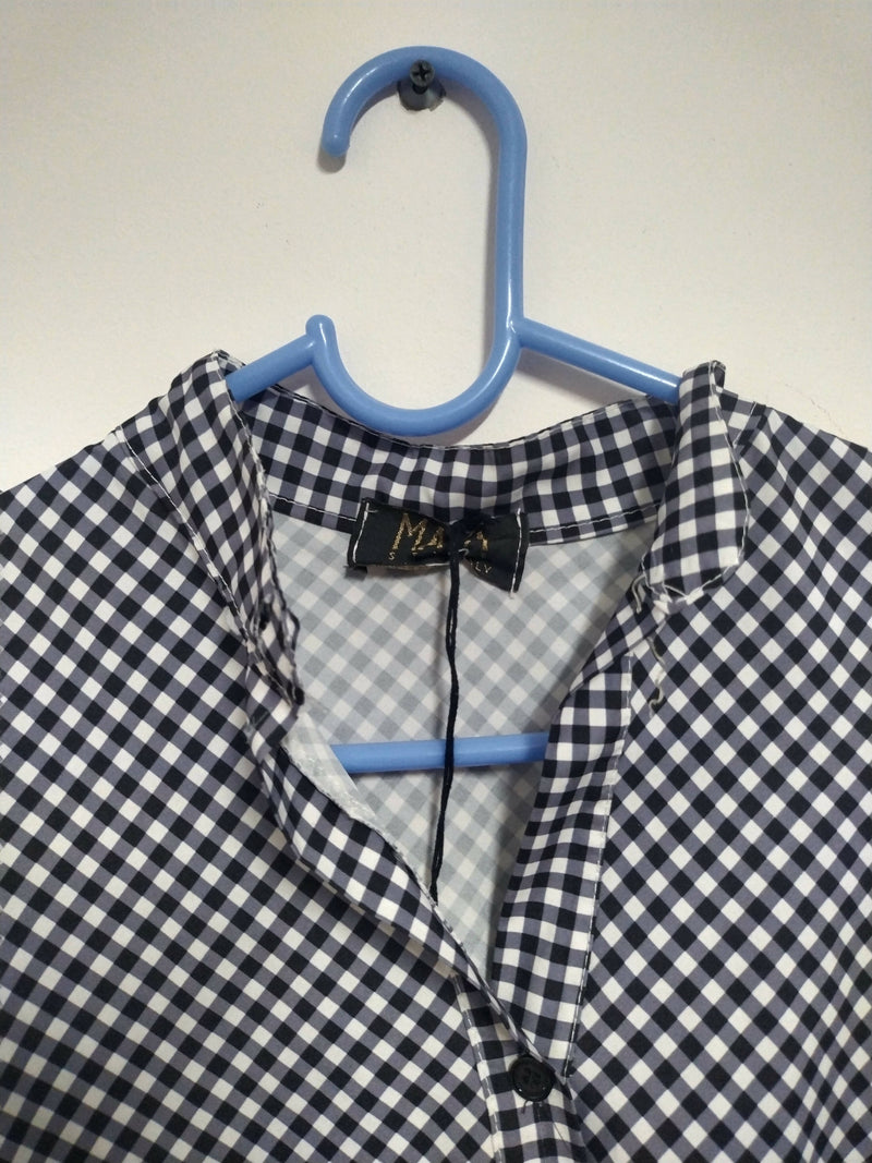 Free size Gingham Black & white top with balloon sleeves