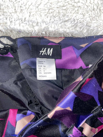 H&M Vibrant Skirt Size: S/M