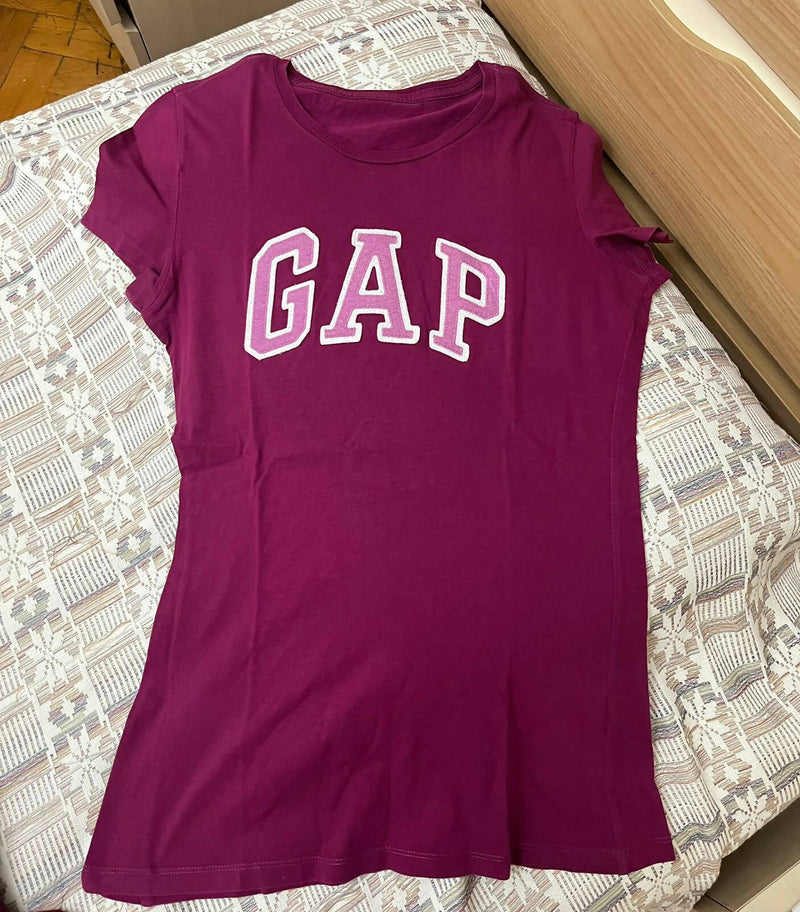 Gap Burgundy Top Size M