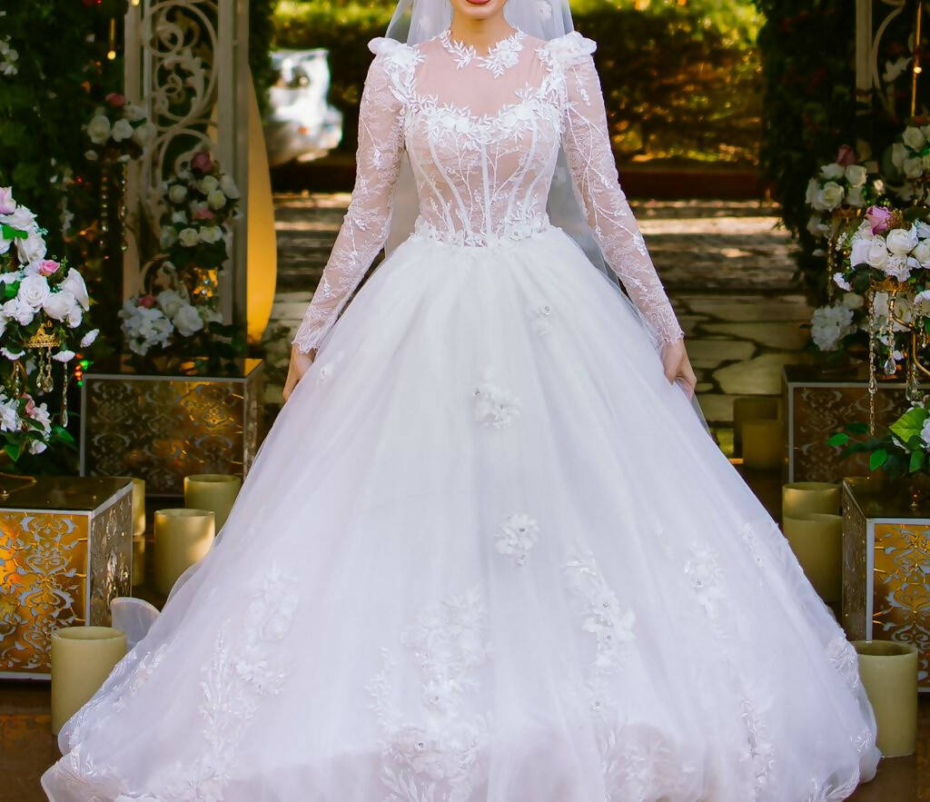 Wedding Dress with Veil