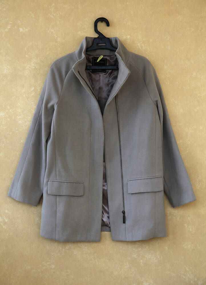 Suite Blanco Grey Coat Size: S