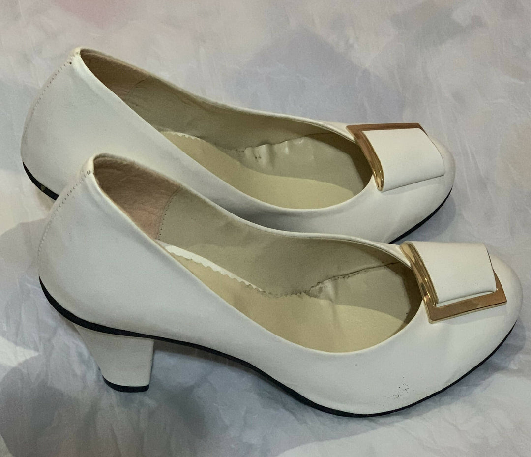 White heels Size 40