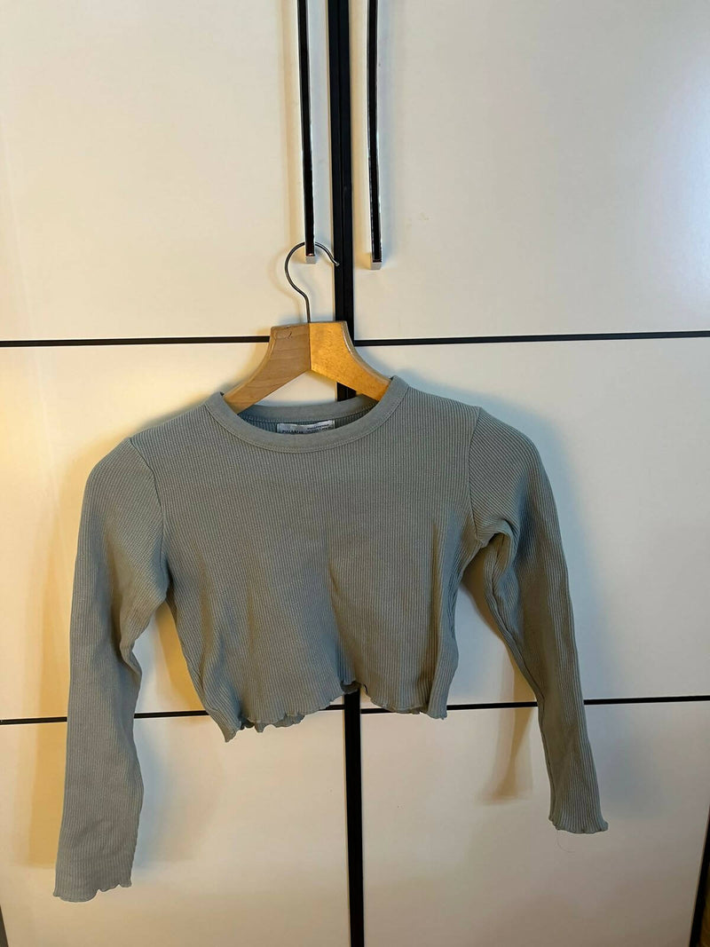 Pull & Bear Super Cropped Top Size S