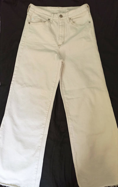 H&M wide high waist off-white denim, size 34