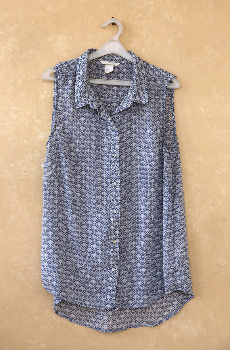 H&M Sleeveless Collar Shirt