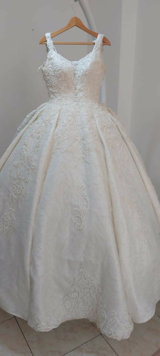 Syrian Bee Wedding Dress - فستان زفاف Size L