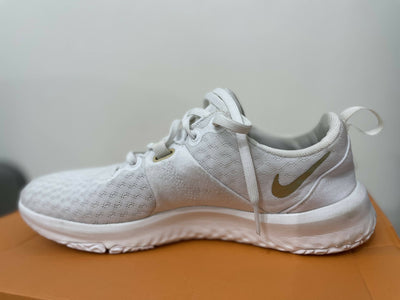 Nike Running Shoes Size: 39/40