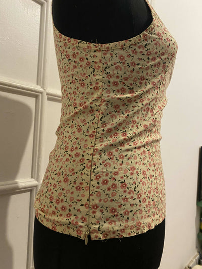 Floral Top Size: M