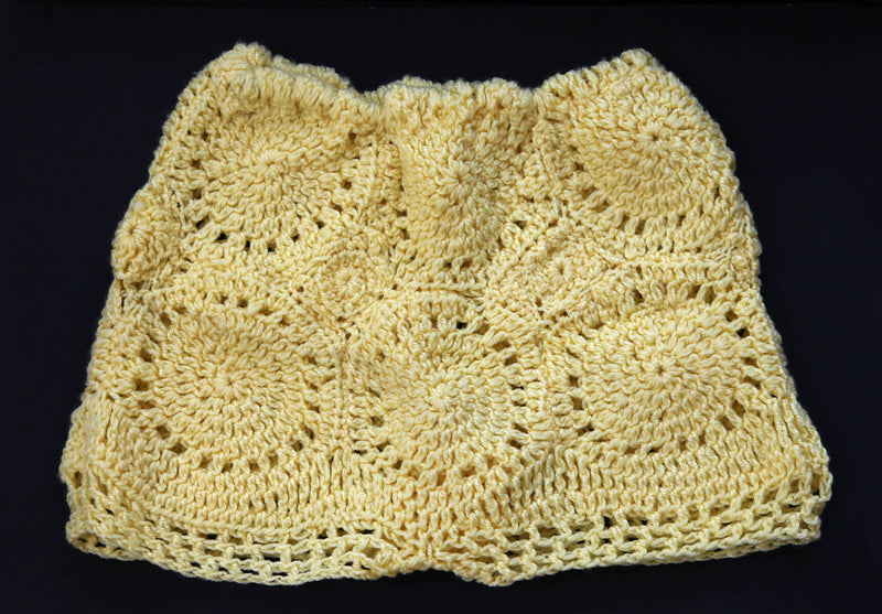 New Handmade Crochet 2-Piece-Set (Crop Top + Shorts)