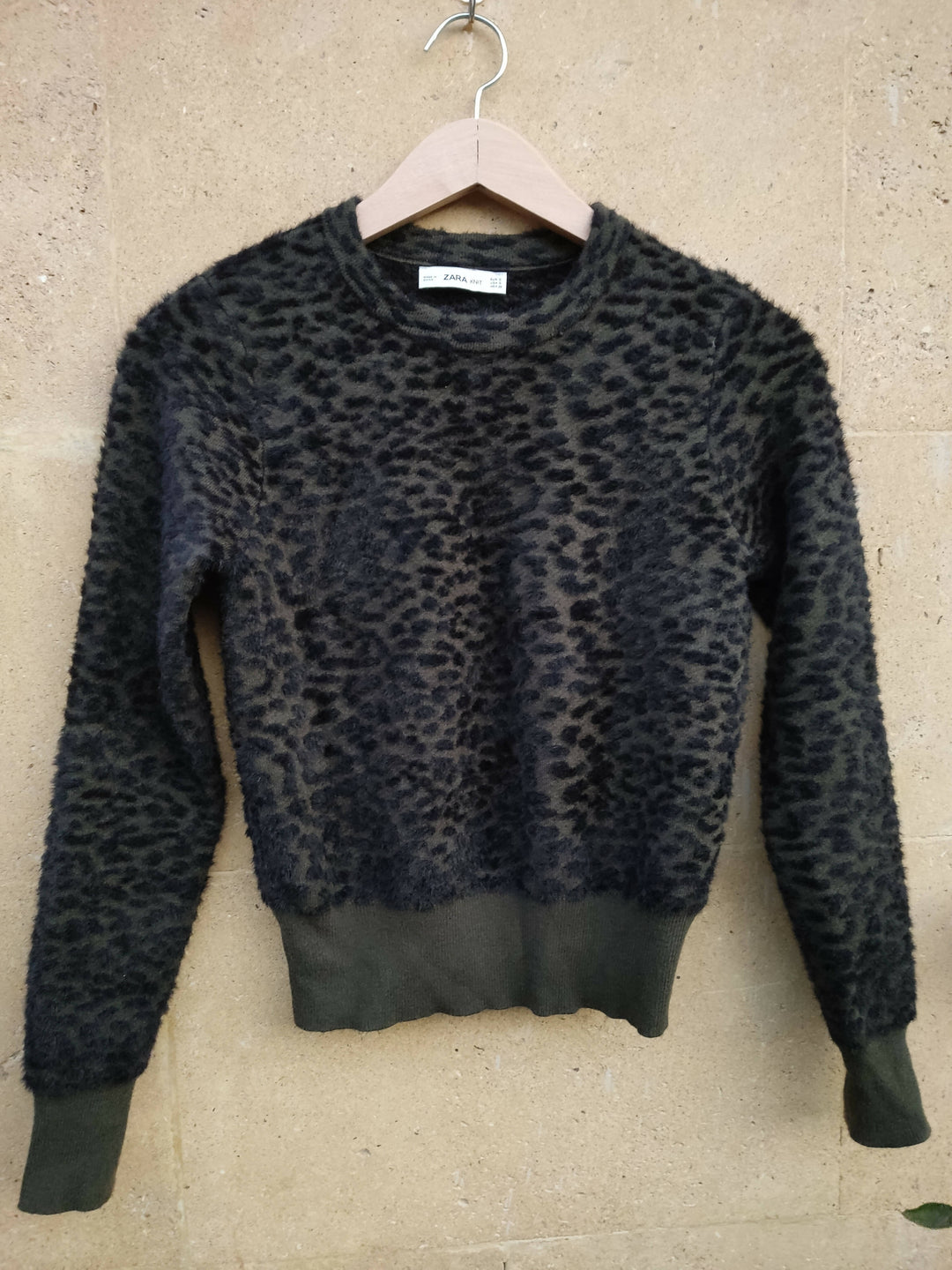 Zara Knitwear Animal Print Pullover Size S