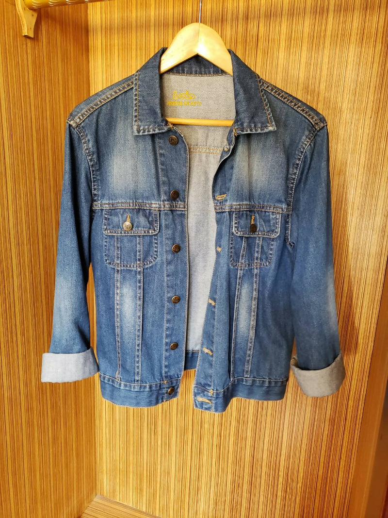 lois Denim Jacket Size: S/M