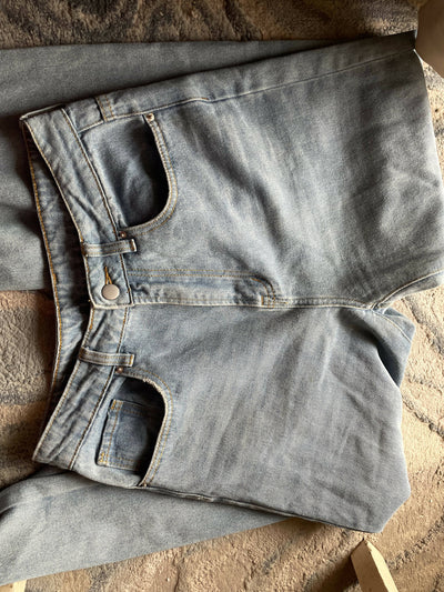 SHEIN Straight Leg Light Washed Jeans Size M