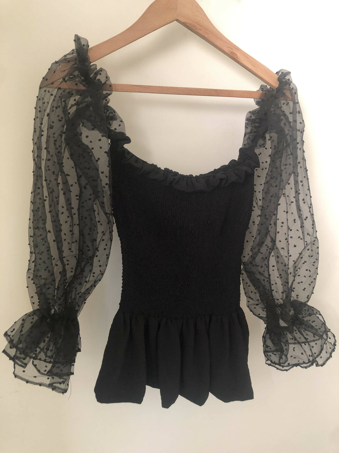 Black Balloon Sleeve Top Size: M