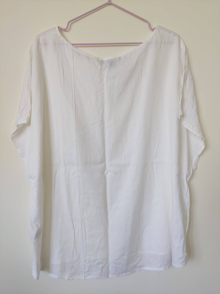 NEW White PRIMARK Top XL