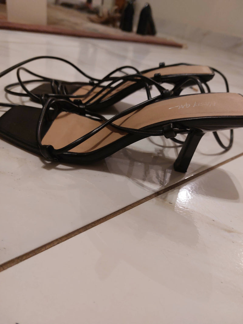 Nastygal UK Sandals Size: 37