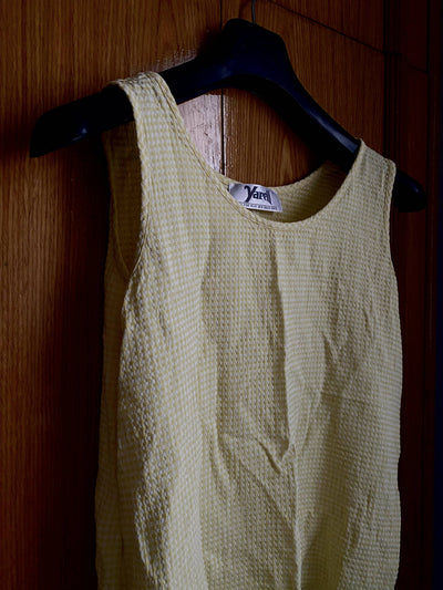 Yellow and White Top Size: XL/XXL