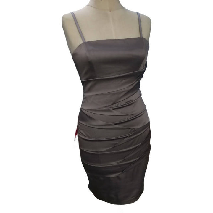 Small Slim fit soirée dress with pleats