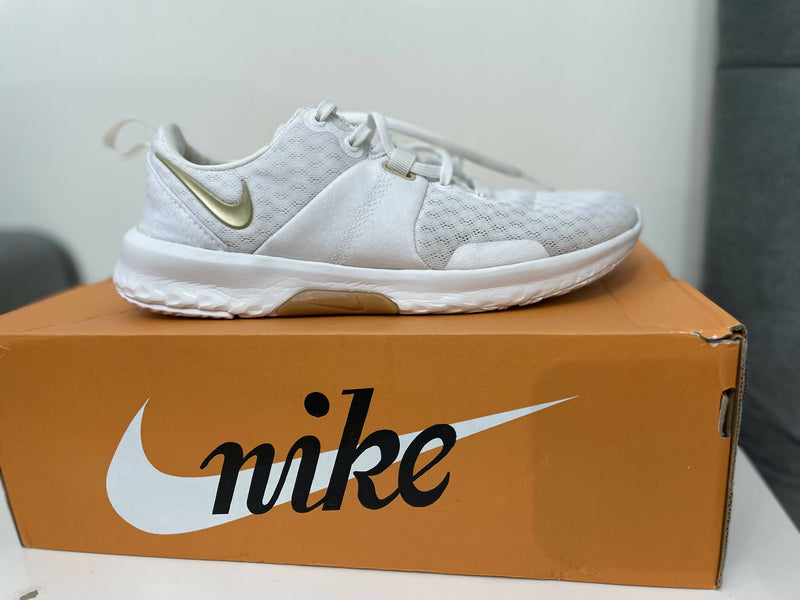 Nike Running Shoes Size: 39/40