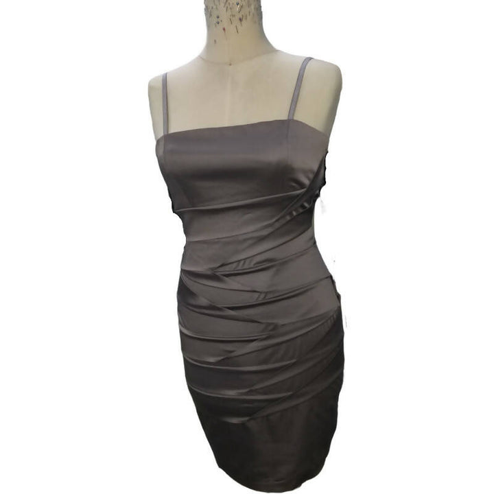 Small Slim fit soirée dress with pleats