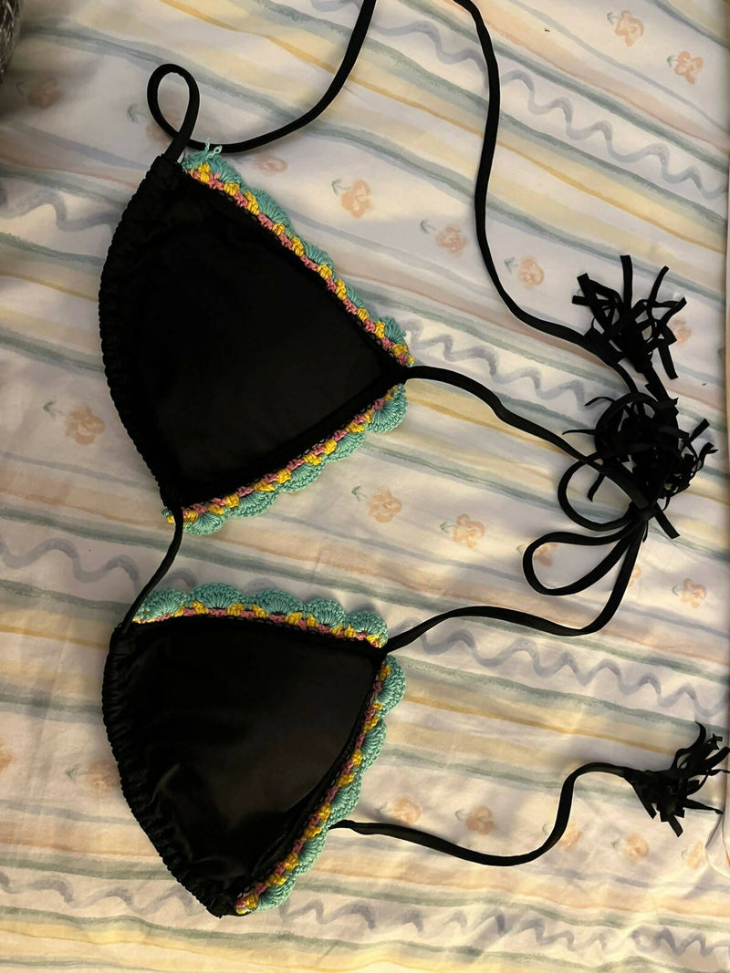ASOS DESIGN stitch embroidered scallop triangle bikini top in black Size: S