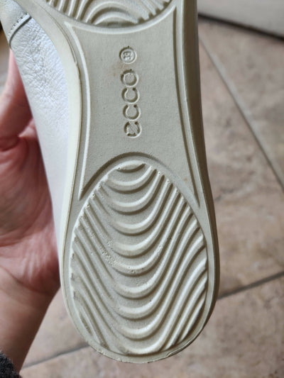 NEW ecco Cream Leather Women's Ballerinas Size:39 EU