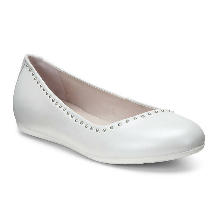 NEW ecco Cream Leather Women&